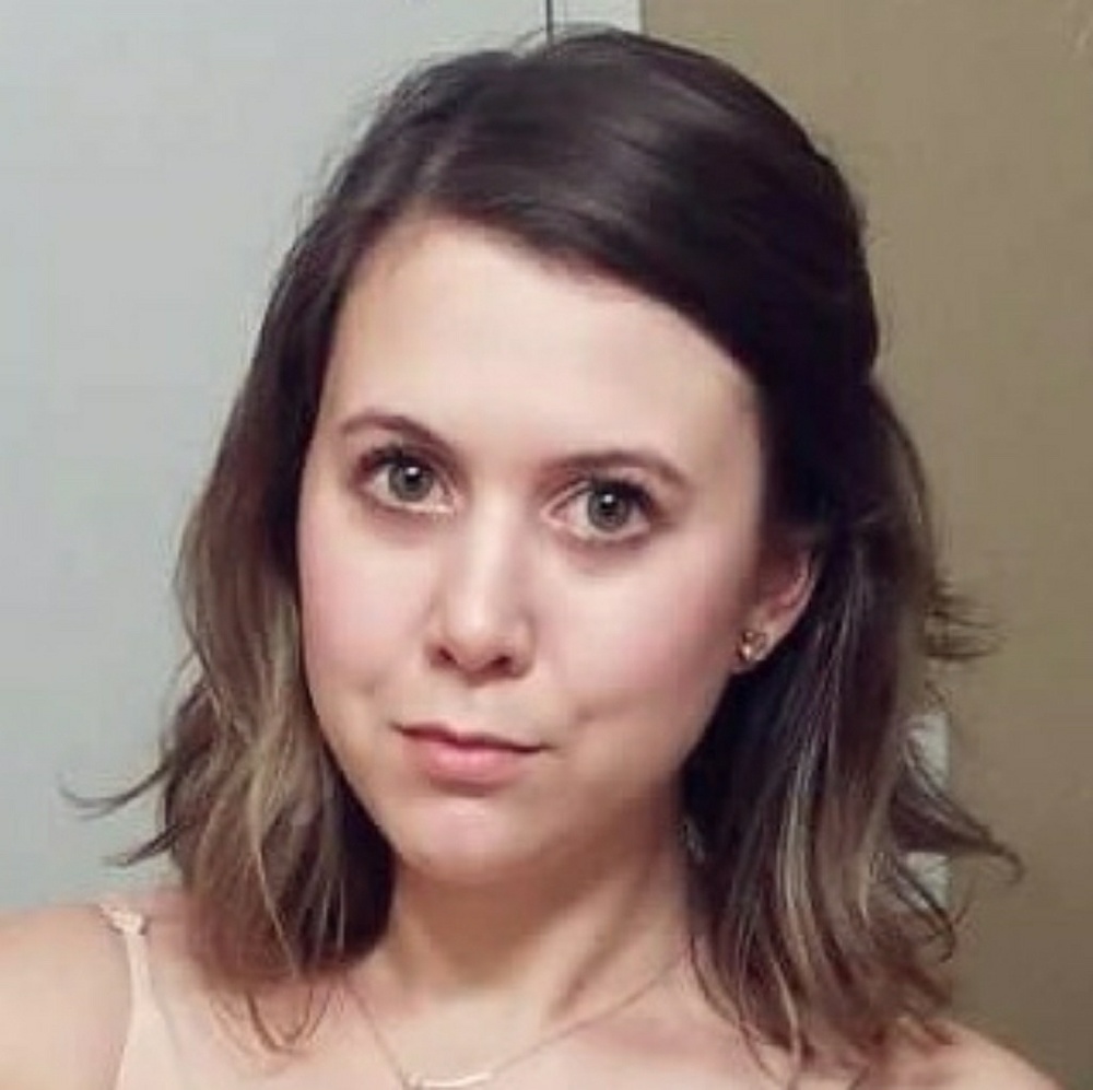 Meet your Posher, Cera